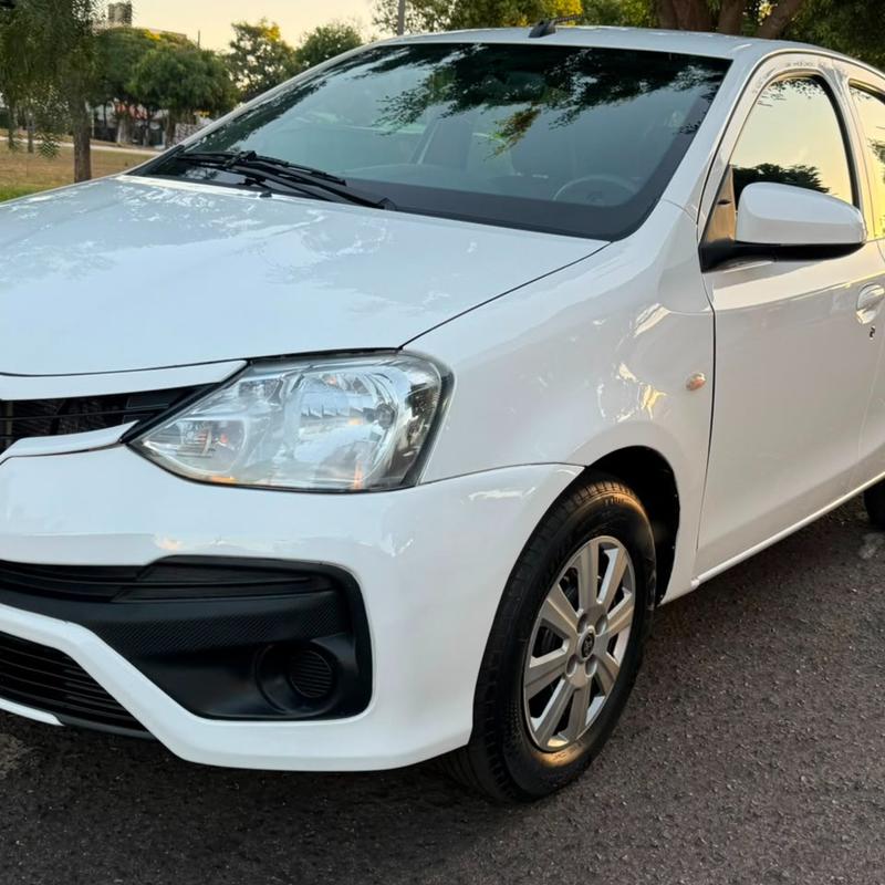 Toyota Etios HB X 13L MT