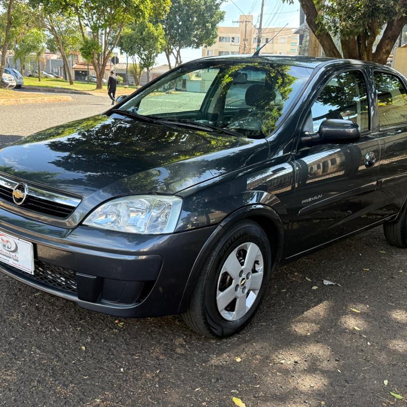Chevrolet Corsa SEDAN PREMIUM